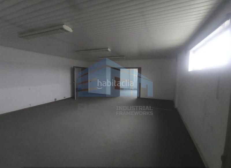 Foto 1de17f06-cd60-4d68-8967-b20bd41078a3. Miete fabrikhalle in Navia Vigo