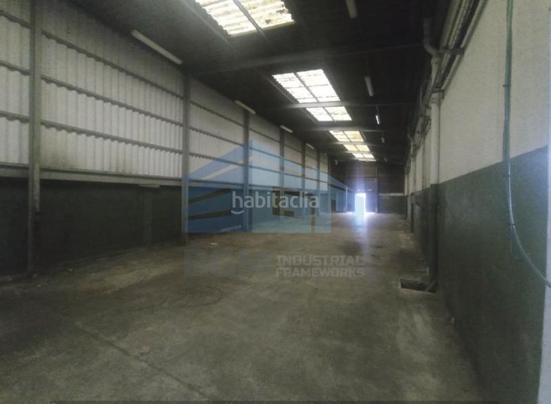 Foto 459dc5ff-8622-4fb9-955a-9cdb8db3dde4. Miete fabrikhalle in Navia Vigo