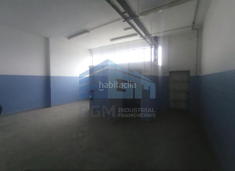 Foto b454bf71-a203-434b-b462-64fb1051066e. Miete fabrikhalle in Navia Vigo