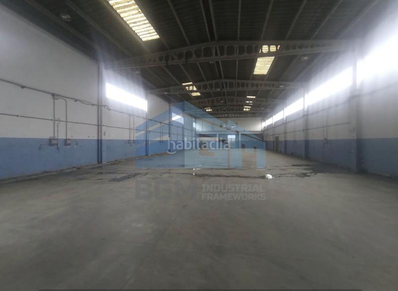 Foto e7a4f449-44cb-4b3d-85e2-6e0de2651b1f. Miete fabrikhalle in Navia Vigo