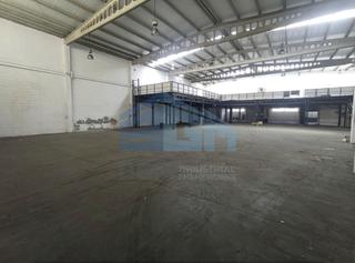 Miete Fabrikhalle in Lavadores. Nave con campa en vigo