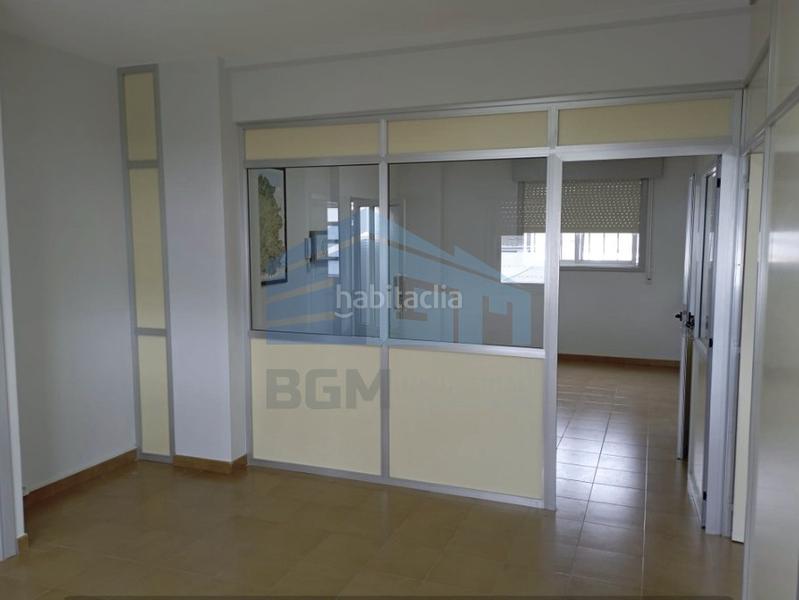 Foto d06b1174-d50a-45ae-a21a-1f4c305016a2. Location bureau dans Vioño Coruña (A)