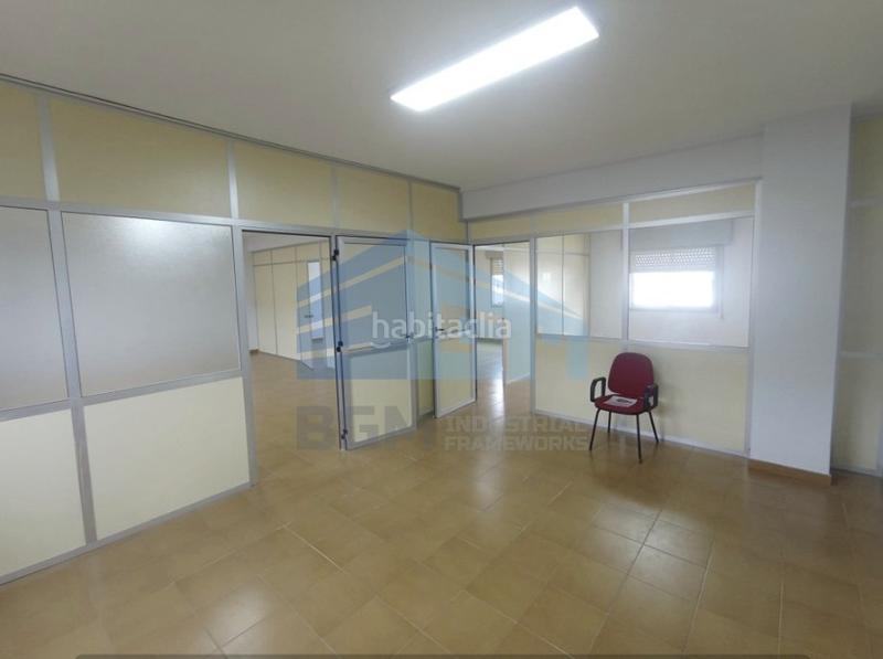 Foto b05fdac1-9f0e-4444-a381-fca915cc407d. Miete büro in Vioño Coruña (A)