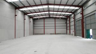 Affitto Capannone industriale in San Mateo - Castro - O Val. Se alquila nave en rio do pozo