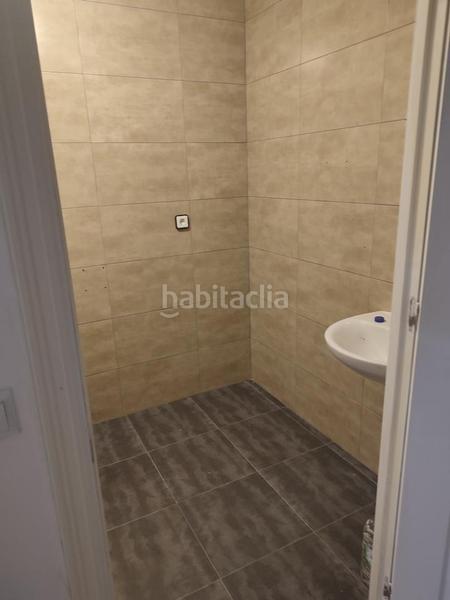 Foto a79d8505-f22f-4030-a485-1811ce8602e5. Lloguer local comercial a Centro Puertollano