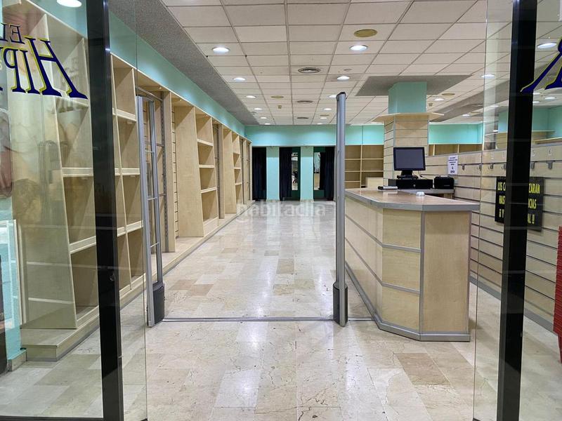 Foto fa751ed8-9a93-4c34-95bb-5a3ecac42983. Local comercial espectacular local céntrico en Centro Puertollano