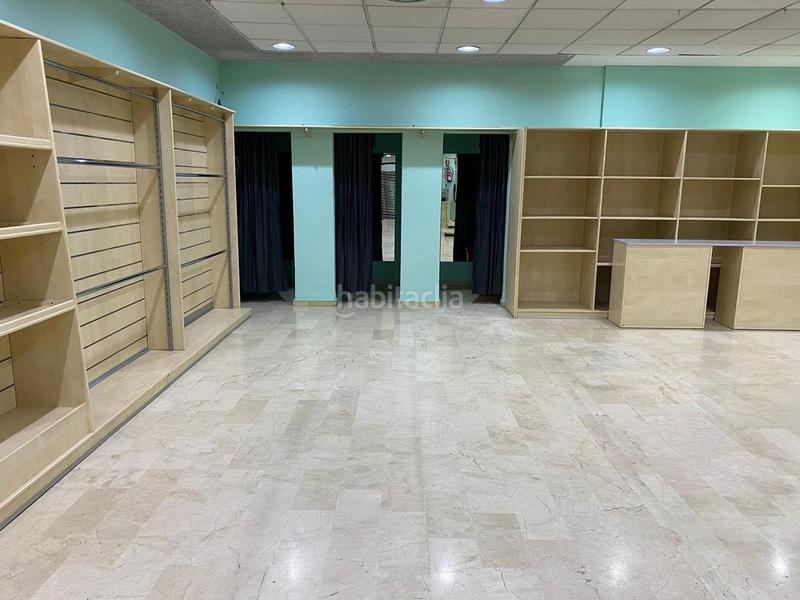 Foto c72cd5b3-5176-442d-ba21-538a1e97395d. Alquiler local comercial alquiler espectacular local centrico en Puertollano
