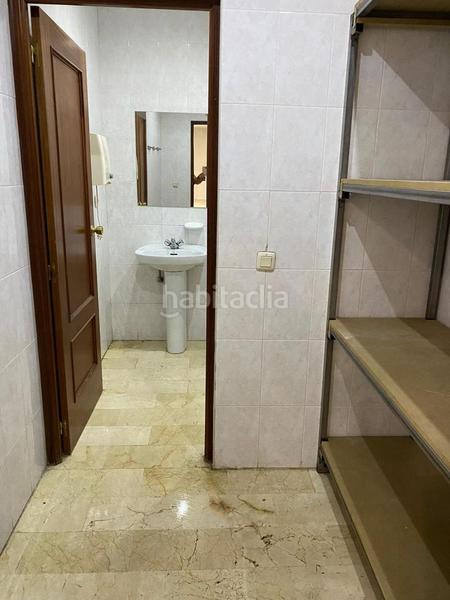 Foto 32b246a7-6cfa-4337-afb8-1bfc94370d8b. Lloguer local comercial a Centro Puertollano