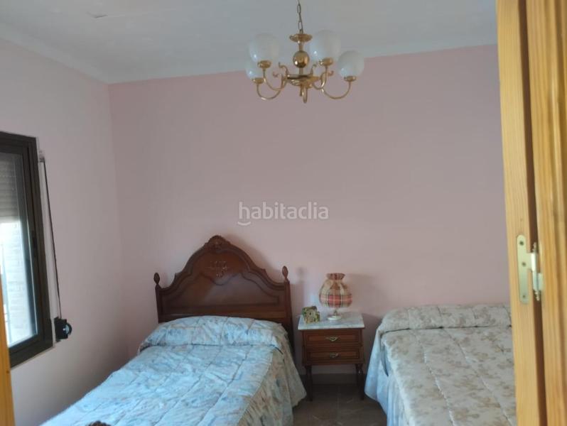 Foto 241112ed-7d66-43d9-8813-bbda83a5085c. Casa con parcheggio in El Poblado - Abulagar Puertollano