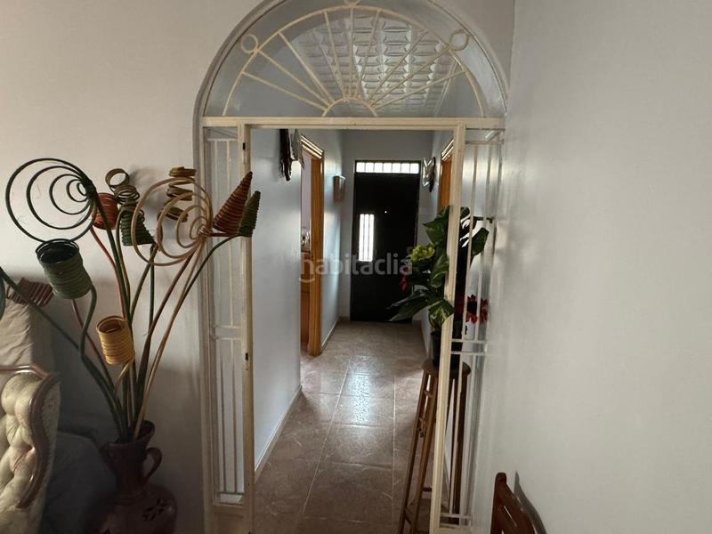 Foto e5760e4b-c657-409d-baa9-5197bf414674. Casa con parcheggio in El Poblado - Abulagar Puertollano