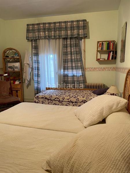 Foto e8330687-ffb2-4477-a2fe-785a46734c1e. Casa amb piscina a Brazatortas