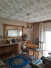 Piso en Centro. Piso en pleno centro sin ascensor