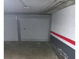 Aparcament cotxe a Centro