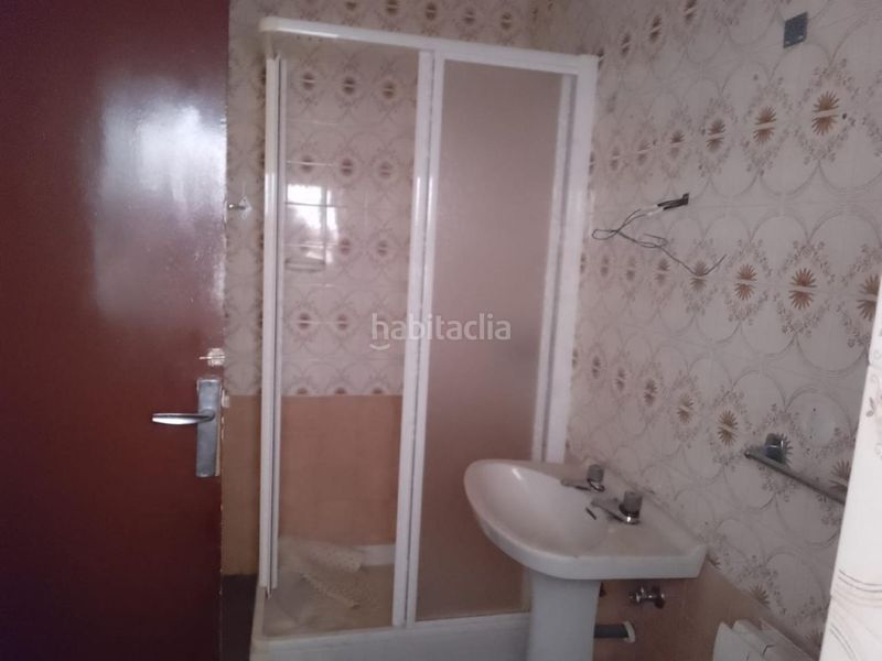 Foto 22721fea-d00e-4b51-b964-20dbb9a78b5e. Casa ref 25057 casa con gran potencial en Carretera de Córdoba - Libertad Puertollano