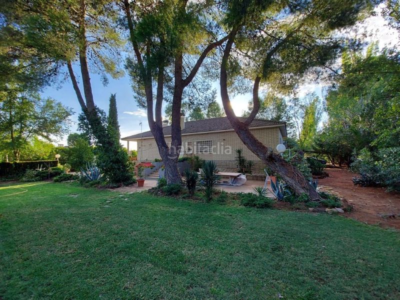 Foto 56884103-a94c-4009-a608-ef4804824259. Chalet mit pool in Argamasilla de Calatrava