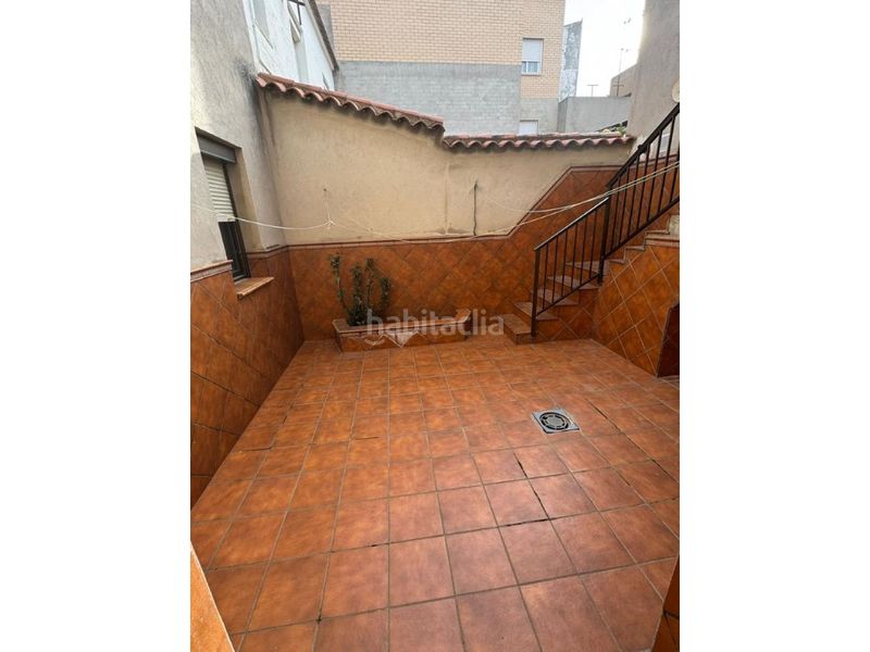 Foto 8dbb0157-f63c-42c7-a9ee-9ffcf1390b62. Casa amb aparcament a El Poblado - Abulagar Puertollano