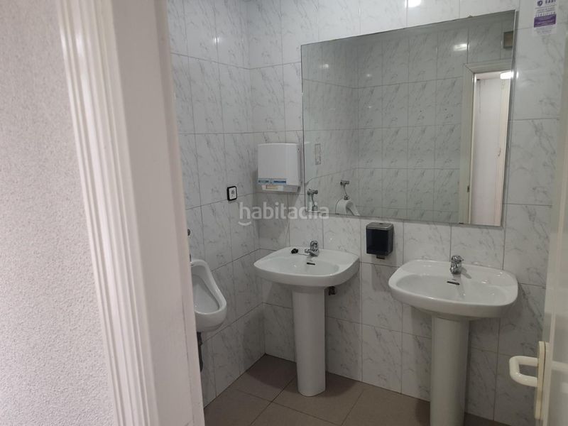 Foto 09da3d2a-7181-4cc2-b9b6-9924aeb09ec8. Local comercial a Centro Puertollano