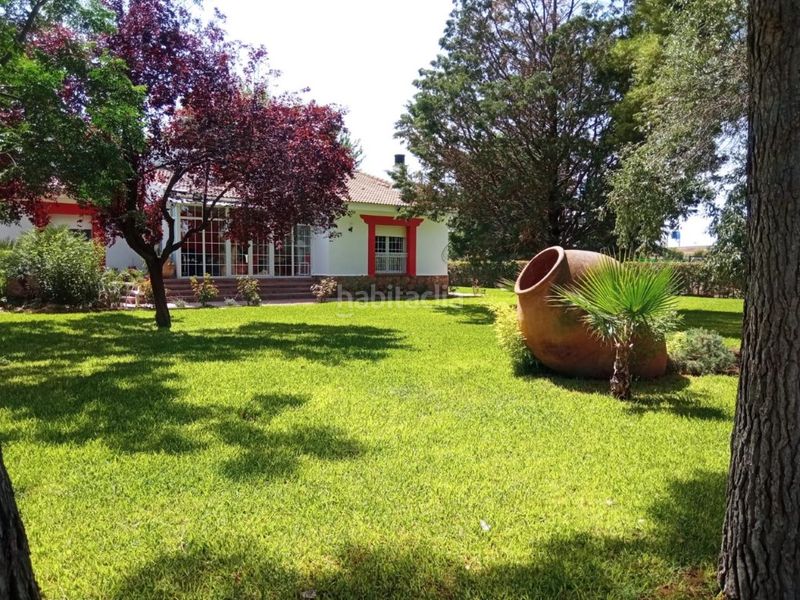 Foto 39430e2f-5be6-4931-8026-b9a09b15e69d. Chalet mit parking pool in Argamasilla de Calatrava