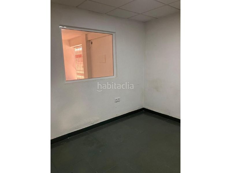 Foto 40dc1e70-ed3b-4217-9a45-131506c8544f. Local comercial a Centro Puertollano