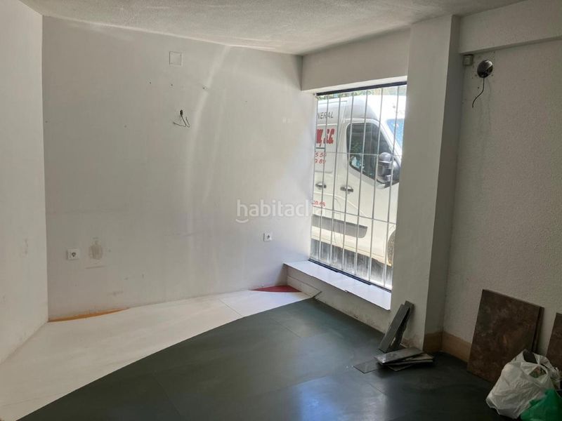 Foto ce123ede-8bc9-4361-8292-097d64546780. Local comercial a Centro Puertollano