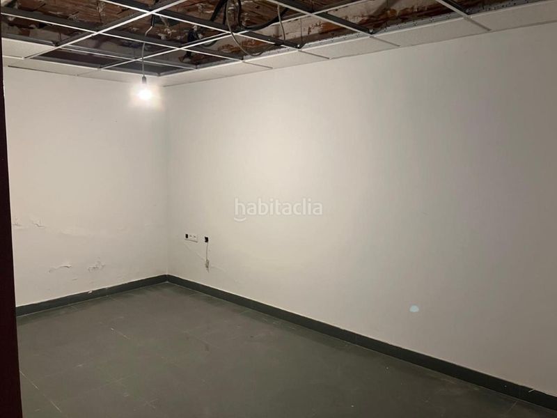 Foto da40b0f6-d7e7-4ff3-b4d3-52e68695e23f. Local comercial a Centro Puertollano