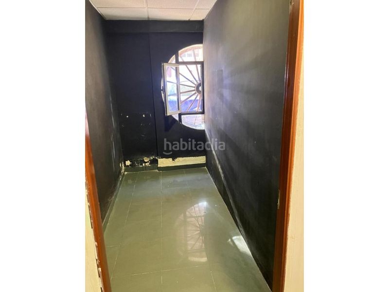 Foto de6b4b09-6e9e-44a4-b3bc-e0720c58b41f. Local comercial a Centro Puertollano