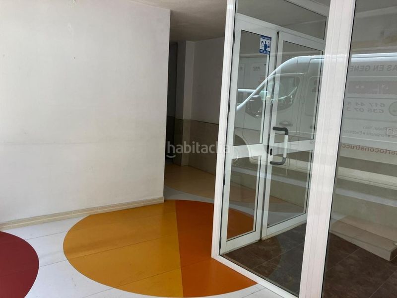 Foto e216accb-1e4e-435a-a7c0-76f4e5d03d45. Local comercial a Centro Puertollano