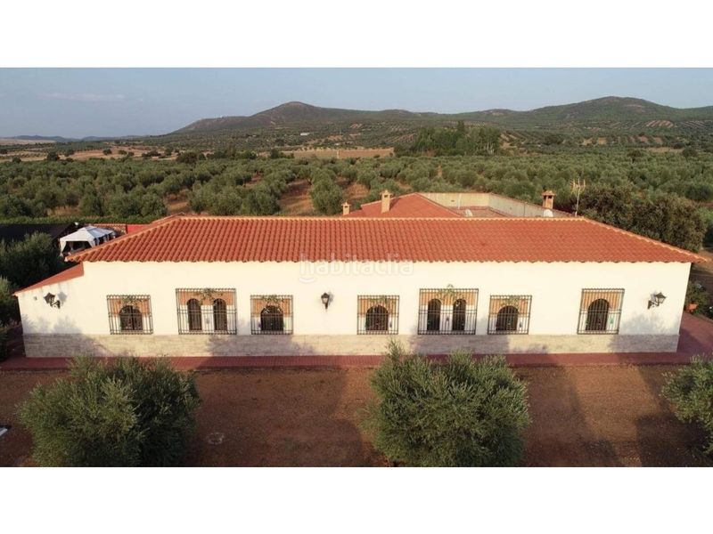 Foto de7a1d08-d174-41e2-8917-468ad4aa564a. Xalet amb piscina a Piedrabuena