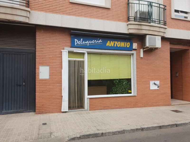 Foto bc9bcc87-6a4d-423b-b848-df1d321b3a0a. Local comercial a Centro Puertollano