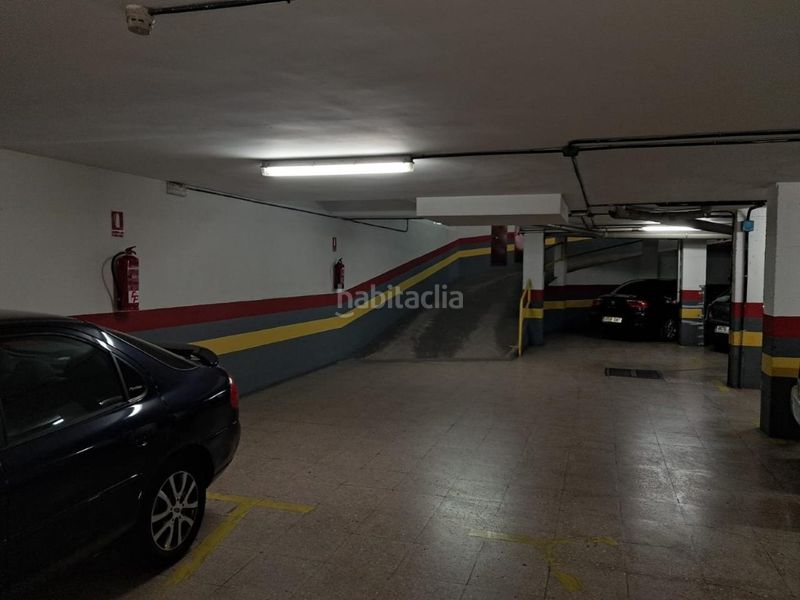 Foto d83c29e7-0d8b-4a0b-8b6f-efd01c53bef5. Aparcament cotxe a Centro Puertollano