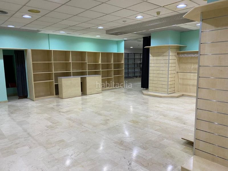 Foto 9d33a32c-ba5d-4913-8575-1b5d29f4a0ea. Local comercial a Centro Puertollano