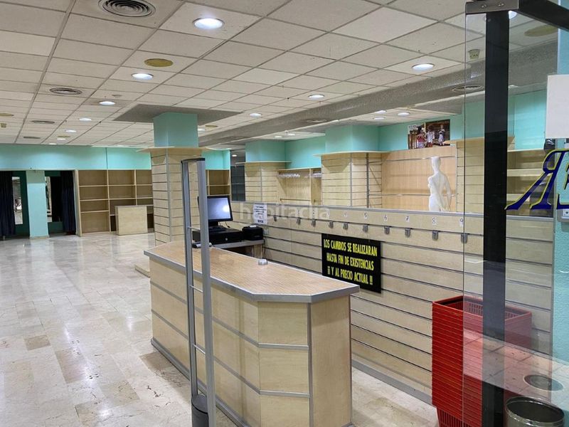 Foto 9f06c009-ee40-475c-9a2b-124f4cf73f35. Local comercial a Centro Puertollano