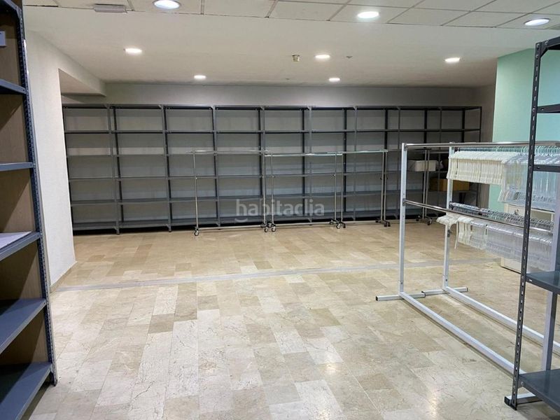 Foto aa605f9f-4dd0-4e5e-a339-870f9ceedb7b. Local comercial a Centro Puertollano