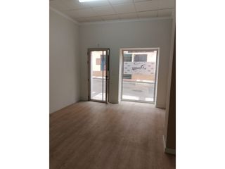 Lloguer Local Comercial  Calle encina. Ref 26009 local comercial al lado de calle puerto