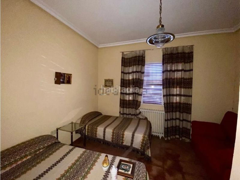 Foto bbf83872-8c4c-47fc-bd78-6323dd3b736c. Casa amb aparcament a Argamasilla de Calatrava