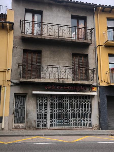 Foto f03599f2-2944-453a-ae1d-64ea33debad1. Édifice dans Manlleu