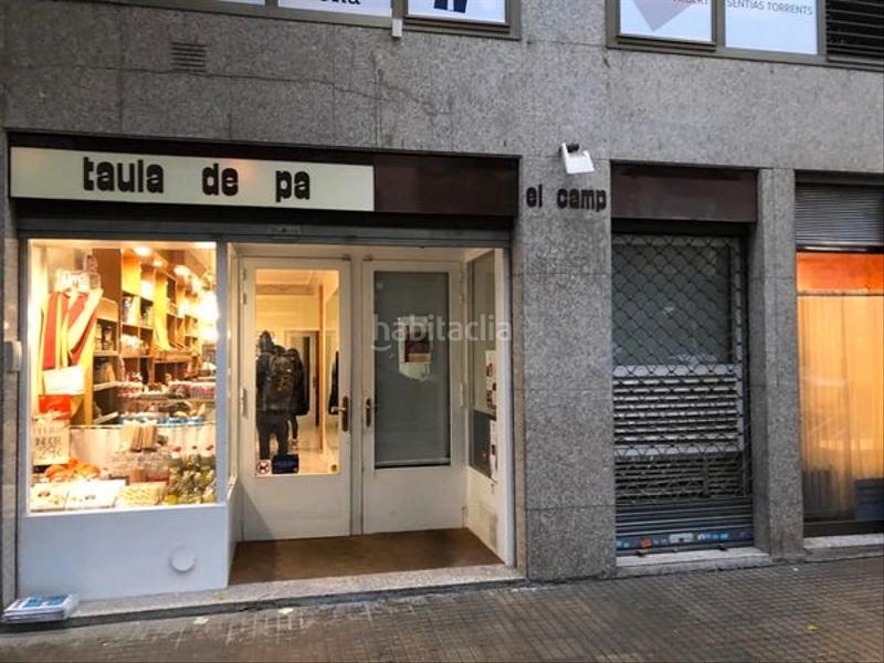 Foto 041559f6-09c5-4eb9-b4f5-6242d9429bfb. Location local commercial dans Centre Vic