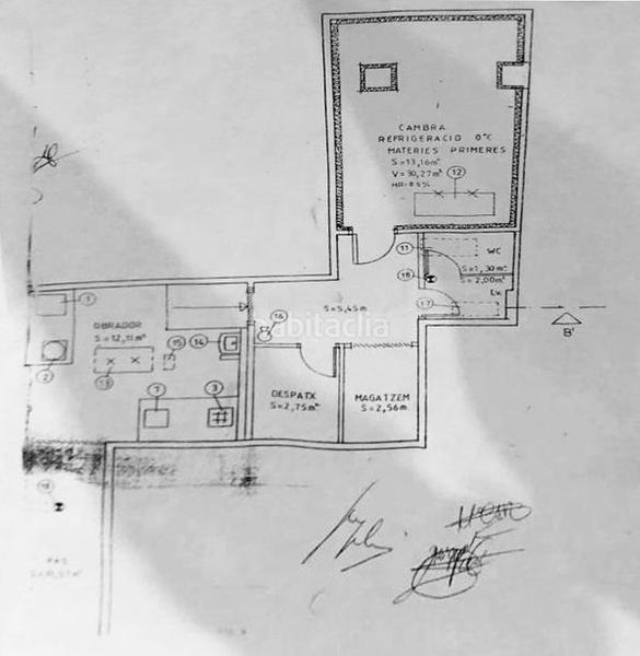 Foto a6270cd0-35b2-416c-980d-43e589016d85. Location local commercial dans Centre Vic