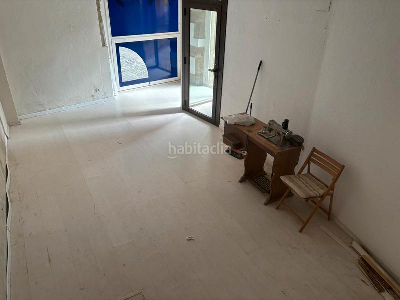 Foto 115d78b6-e060-429f-ba3c-fe1054efc662. Affitto locale commerciale con riscaldamento in Centre Vic