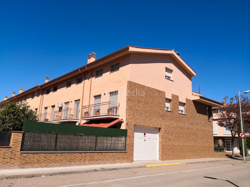 Foto 55d74b8f-7fe7-4402-a043-8716d9bcc734. Maison jumelée avec cheminée chauffage parking piscine dans Manlleu