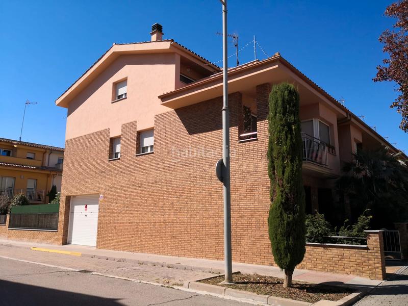 Foto f871a6f0-c0d7-4a60-b4f8-6f3406345b29. Maison jumelée avec cheminée chauffage parking piscine dans Manlleu