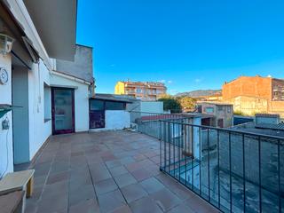 Piso  Carrer de sant bartomeu. Pis en venda a torelló