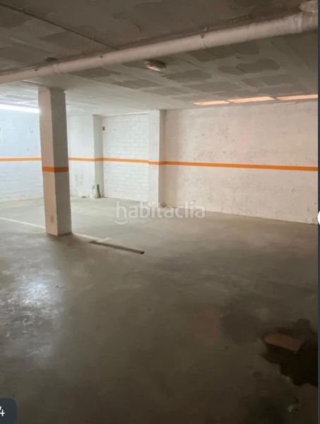 Foto a0b4a15d-d0fe-4f3f-a8e2-397c5a576c6a. Aparcament cotxe a Torelló