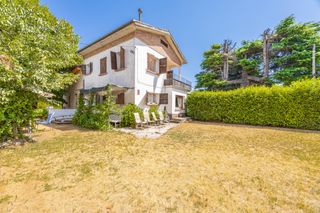 Chalet  Passatge victorià oliveras de la riva. Chalet en el barrio del puig con posibilidad de tener dos vivend