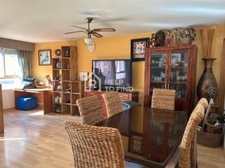 Rent Flat in Centro Histórico. Piso en alquiler de 3 habitaciones cerca de centro histórico