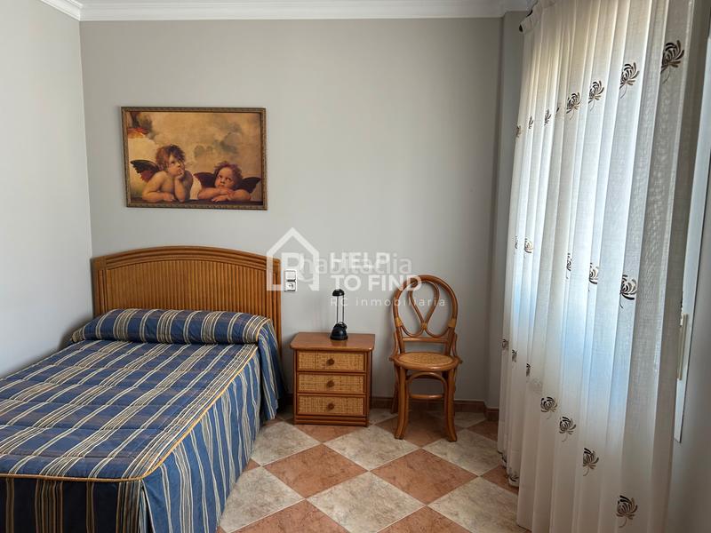 Foto 5a0c3fe8-d429-4734-b004-1aaa4668b376. Chalet con camino riscaldamento parcheggio in Park Nord - Casona Gandia