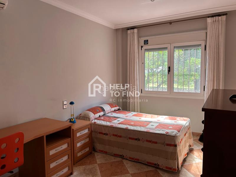 Foto d4763098-f871-4156-8bcc-6c2b72de0682. Chalet con camino riscaldamento parcheggio in Park Nord - Casona Gandia