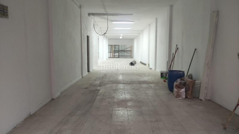 Foto cfb98c40-8d45-4fd8-bbad-c90bcd6ecbd4. Local comercial gran local comercial en venta en buena zona en Figueres