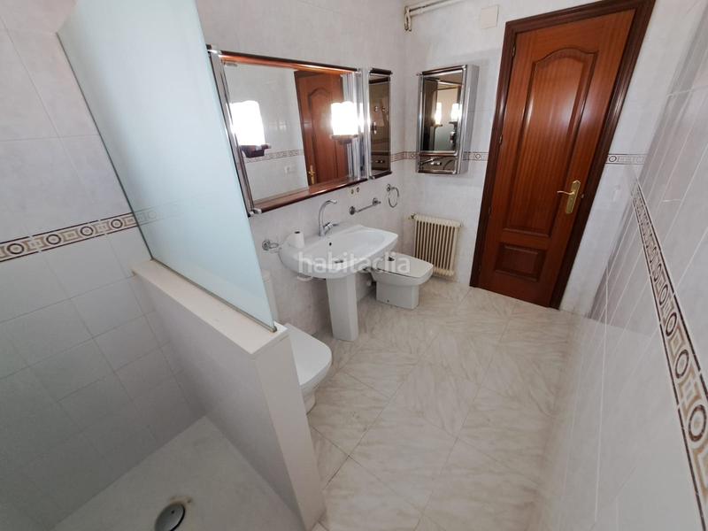 Foto 000ad06d-9fe5-4cc0-b593-c766308b73c3. Ático en venta ático con vistas privilegiadas en Eixample-Horta Capallera Figueres