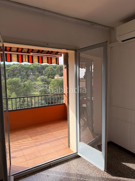 Foto 7290fe13-a5ca-4852-bc26-6b8b7d5f004b. Ático en venta ático con vistas privilegiadas en Eixample-Horta Capallera Figueres